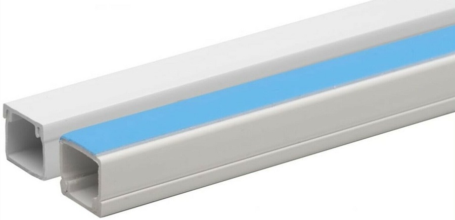 Canalina adesiva in PVC 25x16(0.6mm) 2m - confezione da 50 CNL2516AD Power-it